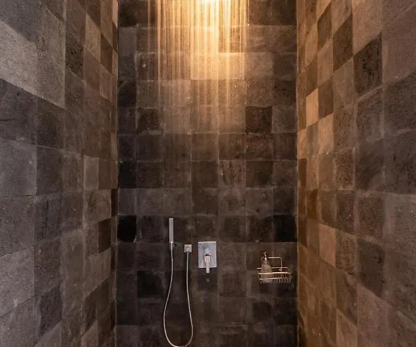 Rouge - Loft Mango Villa Ubud