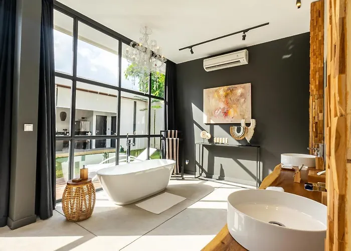 Rouge - Loft Mango Ubud